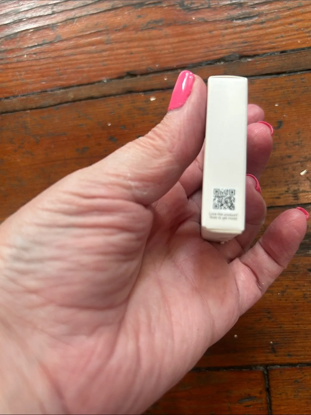 RealHer Shimmering Highlighter - Champagne Gold